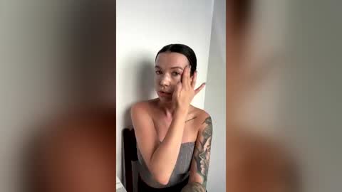 Molly online show from 07.06.26