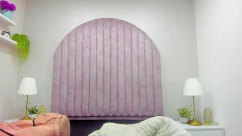 Snapshot of molly_jackson chatting on 03.07.25 Molly Jackson online show from 03.07.25