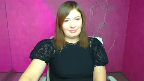 Snapshot of molly_mis chatting on 12.13.24 Molly online show from 12.13.24
