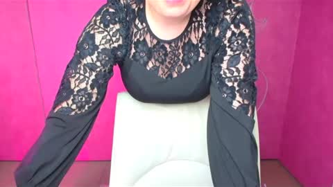 Snapshot of molly_mis chatting on 02.07.25 Molly online show from 02.07.25