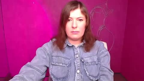 Snapshot of molly_mis chatting on 02.28.25 Molly online show from 02.28.25