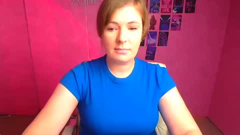 Snapshot of molly_mis chatting on 10.23.25 Molly online show from 10.23.25