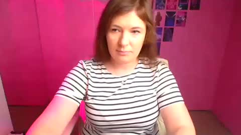 Snapshot of molly_mis chatting on 11.05.25 Molly online show from 11.05.25