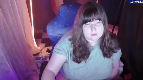 molly_moons online show from 10.12.25