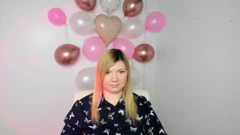 Molly online show from 02.11.25