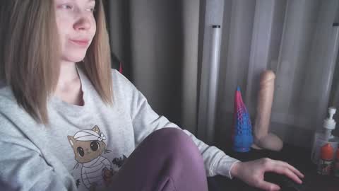 I have new photos come and see with love Molly online show from 01.24.25