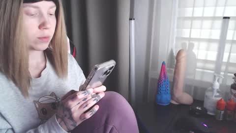 I have new photos come and see with love Molly online show from 01.25.25