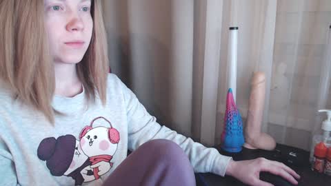 I have new photos come and see with love Molly online show from 02.02.25