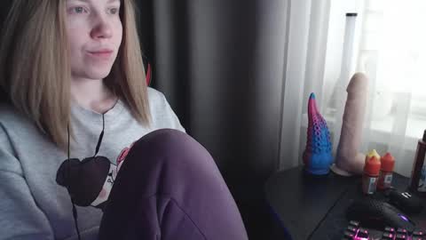 I have new photos come and see with love Molly online show from 02.14.25