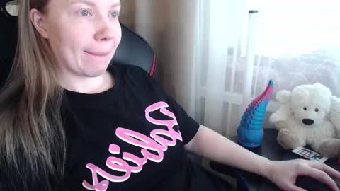 I have new photos come and see with love Molly online show from 02.03.26