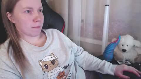 I have new photos come and see with love Molly online show from 02.08.26