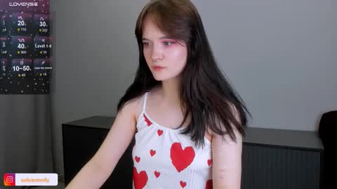 Molly Sulivan online show from 09.23.25