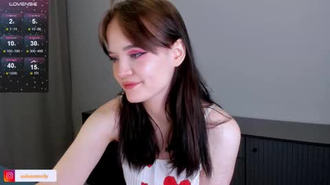 Molly Sulivan online show from 09.25.25