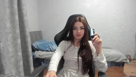 Snapshot of molly_ww chatting on 03.01.26 Molly online show from 03.01.26