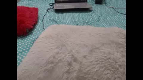 Molly And Brad online show from 02.12.25