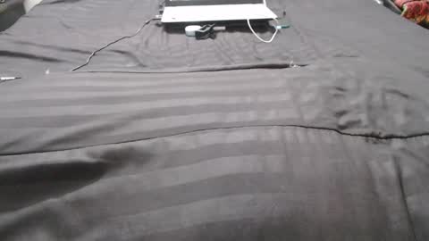 Molly And Brad online show from 11.18.25