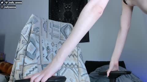 Snapshot of mollycemma chatting on 01.12.25 Molly online show from 01.12.25