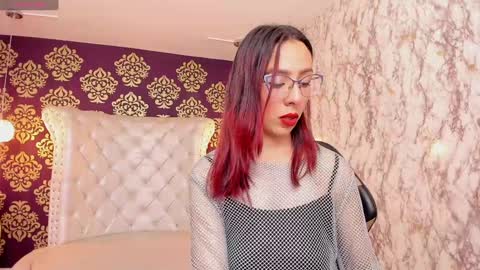 Molly Evanss online show from 01.21.25