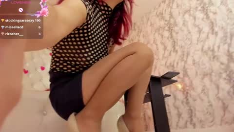 Molly Evanss online show from 02.26.25