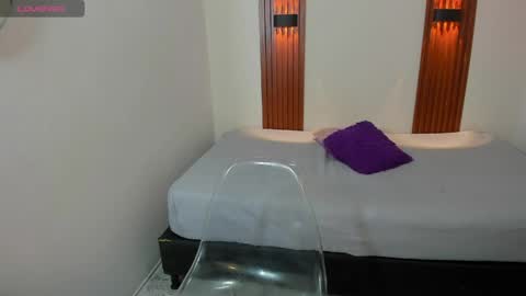 mollygray8 online show from 04.02.26