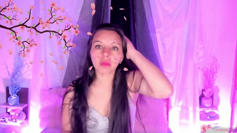 Snapshot of mollylewis18 chatting on 01.24.25 New girl Emily Valentina Michelle online show from 01.24.25