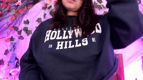 Snapshot of mollylewis18 chatting on 02.08.25 New girl Emily Valentina Michelle online show from 02.08.25