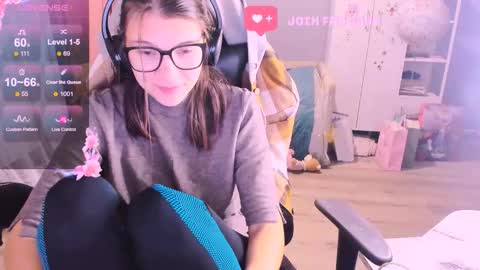  KIRA  online show from 11.10.25