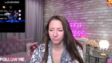 hi im Molly heregreat boobs big heart  warm pussy  online show from 02.04.25