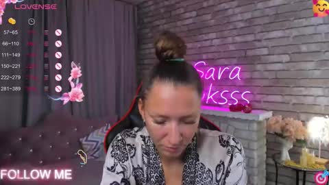 hi im Molly heregreat boobs big heart  warm pussy  online show from 09.11.25