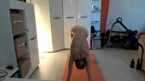 Snapshot of mollystory chatting on 02.22.25 AngelMomm online show from 02.22.25