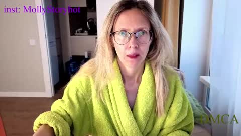 Snapshot of mollystory chatting on 05.28.26 AngelMomm online show from 05.28.26
