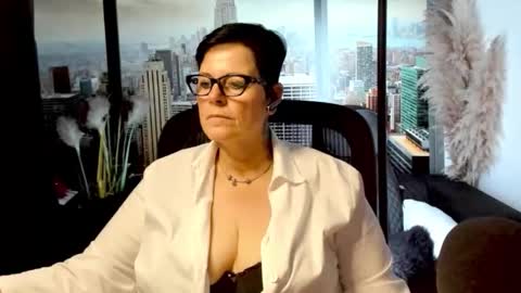 Snapshot of mollysun chatting on 11.03.25 MollySun Nina Randmann online show from 11.03.25