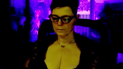 Snapshot of mollysun chatting on 02.15.26 MollySun Nina Randmann online show from 02.15.26