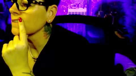 Snapshot of mollysun chatting on 02.28.26 MollySun Nina Randmann online show from 02.28.26