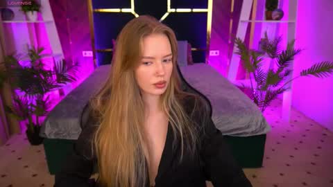 mollyymayy online show from 01.16.26