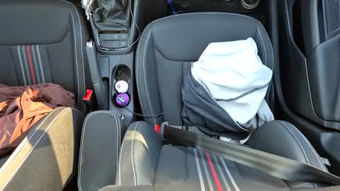 Snapshot of molnaratti14 chatting on 12.28.24 Oszkr online show from 12.28.24