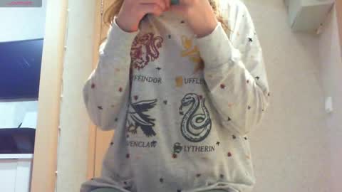 Hailey online show from 10.26.25