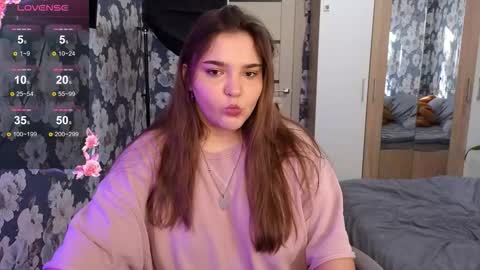 Leah online show from 02.04.26