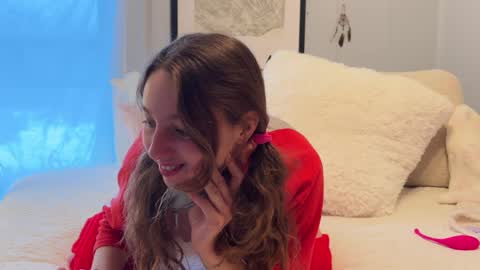 Mia  online show from 12.24.24