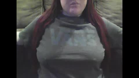 Snapshot of mommies_mooseknuckle chatting on 09.29.25 mommies_mooseknuckle online show from 09.29.25