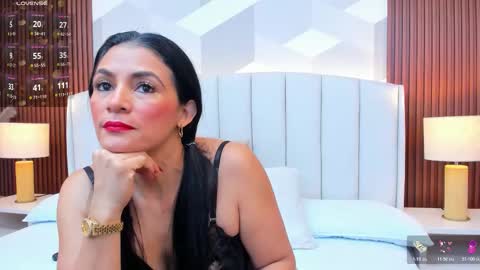 Snapshot of mommy_naughty_ chatting on 10.22.25 Letty Smith online show from 10.22.25