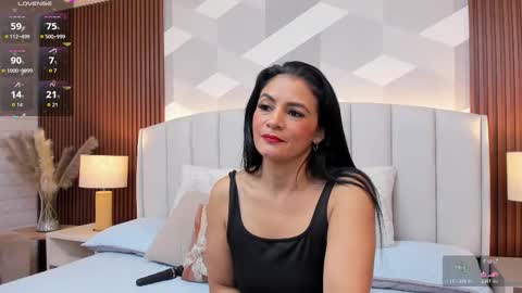 Snapshot of mommy_naughty_ chatting on 11.04.25 Letty Smith online show from 11.04.25