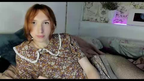 Snapshot of mommyicon chatting on 01.12.25 Liza online show from 01.12.25