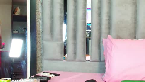  DINAH  online show from 12.14.25