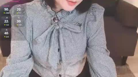 Momo online show from 11.09.25