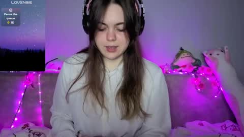 Momo online show from 04.18.26