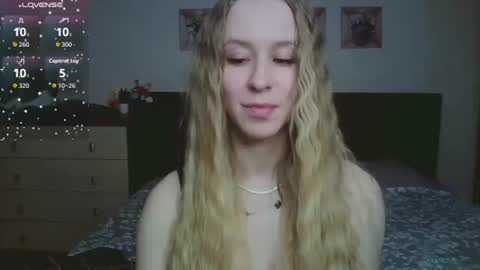 Snapshot of mona__liza chatting on 02.11.26 Mona online show from 02.11.26