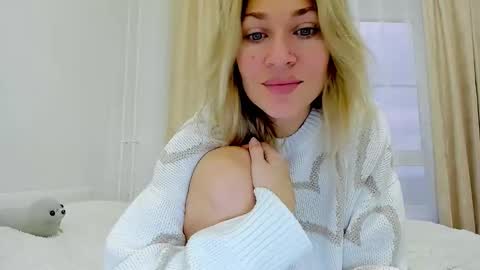 Mona online show from 11.14.25