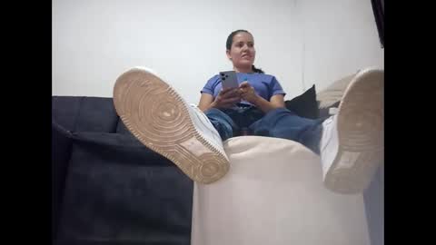 monaa_paloma online show from 04.10.26