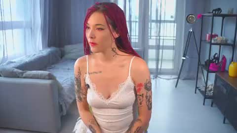 Snapshot of monahurde chatting on 06.24.26 Bri Pam online show from 06.24.26